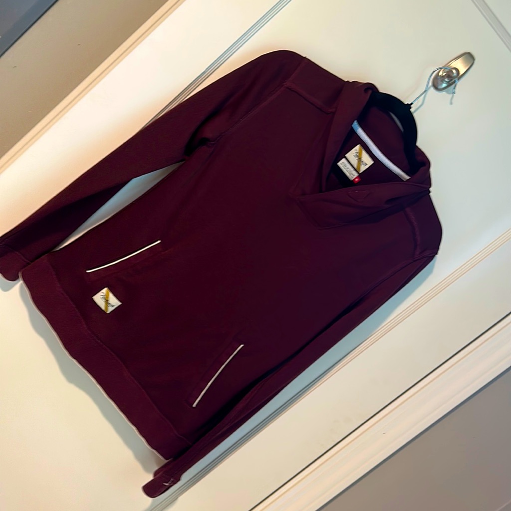 Tracksmith Pullover